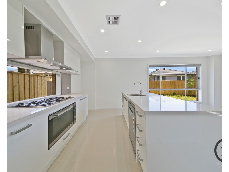 130 Longerenong Avenue, Box Hill NSW 2765