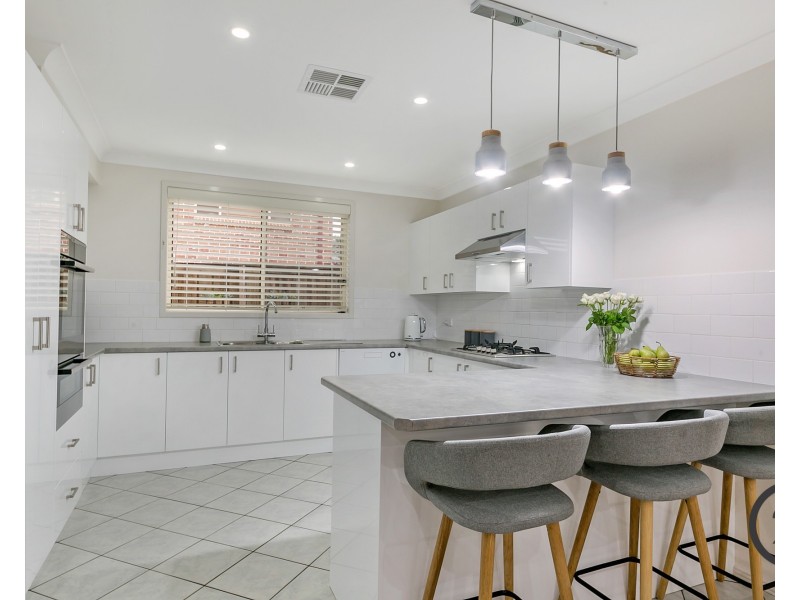 24 Beaumont Drive, Beaumont Hills NSW 2155