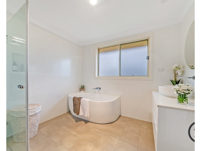 24 Beaumont Drive, Beaumont Hills NSW 2155