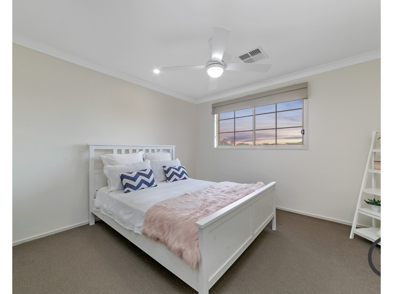 24 Beaumont Drive, Beaumont Hills NSW 2155