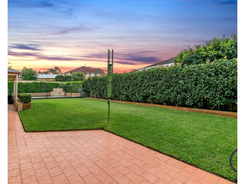 24 Beaumont Drive, Beaumont Hills NSW 2155