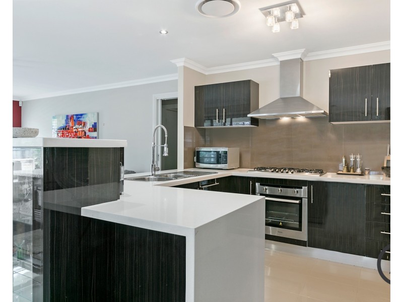 13 Meander Crescent, The Ponds NSW 2769