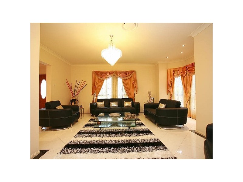 2 Highlands Way, Rouse Hill NSW 2155