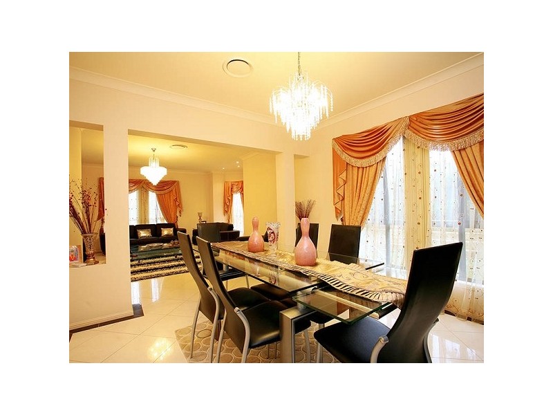 2 Highlands Way, Rouse Hill NSW 2155