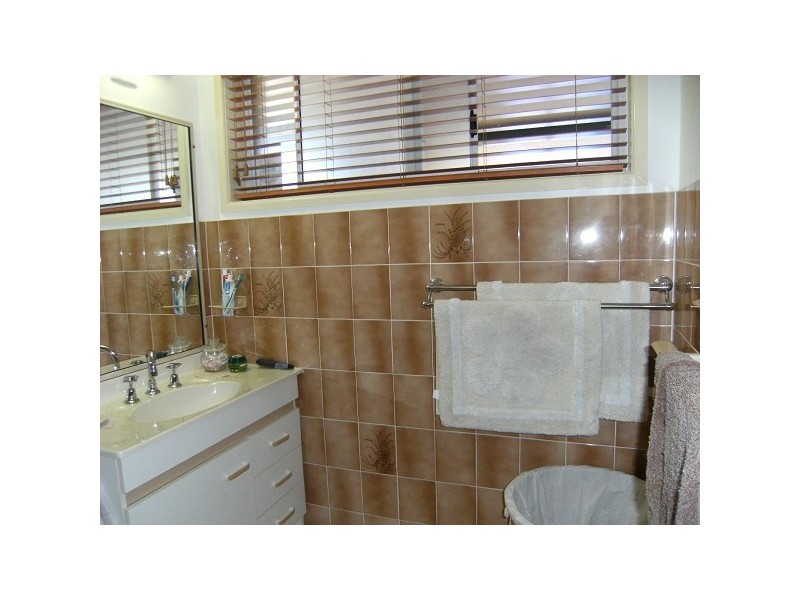 7 JACARANDA CRES, Inverell NSW 2360