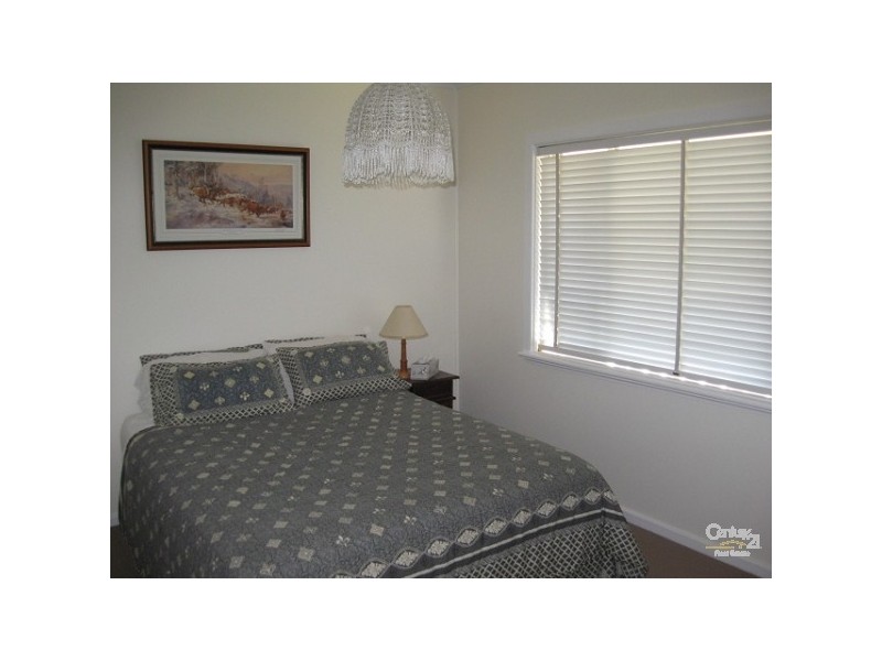 16 CARLYLE  STREET, Inverell NSW 2360