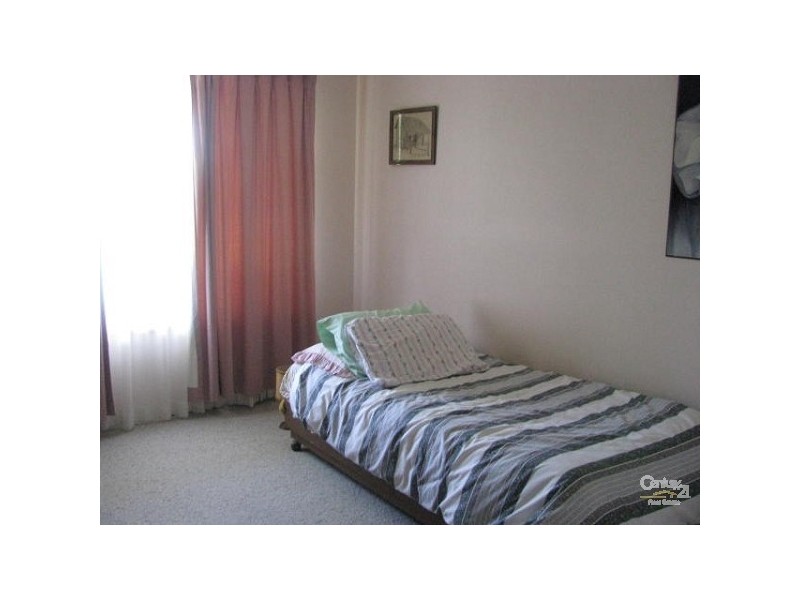 8 ZIRCON STREET, Inverell NSW 2360