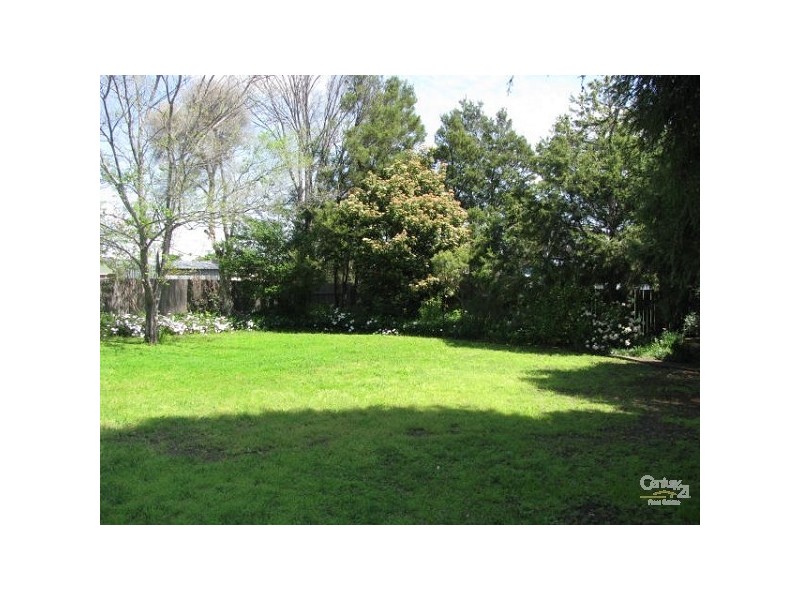 8 ZIRCON STREET, Inverell NSW 2360