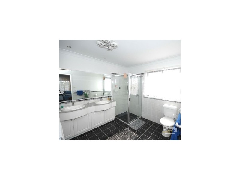 3 Juniper Crt, Woongarrah NSW 2259