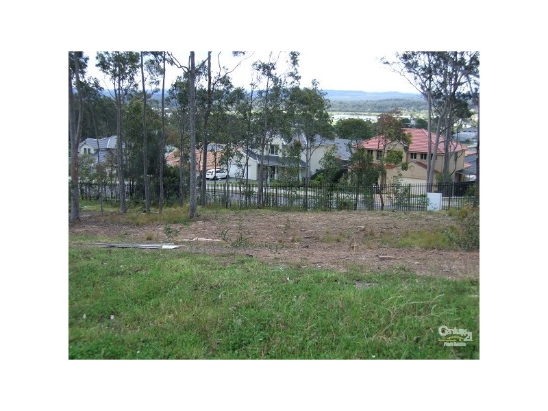 12 Karalee St, Wadalba NSW 2259