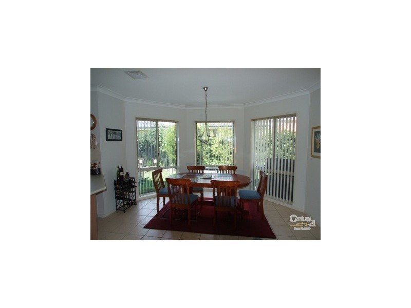 4 Lobelia Pl, Hamlyn Terrace NSW 2259