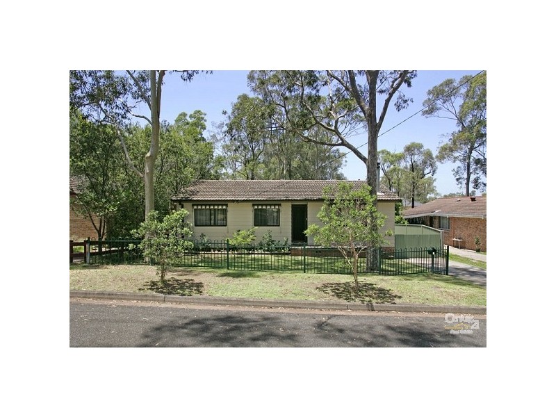 5 Parkside Dr, Charmhaven NSW 2263