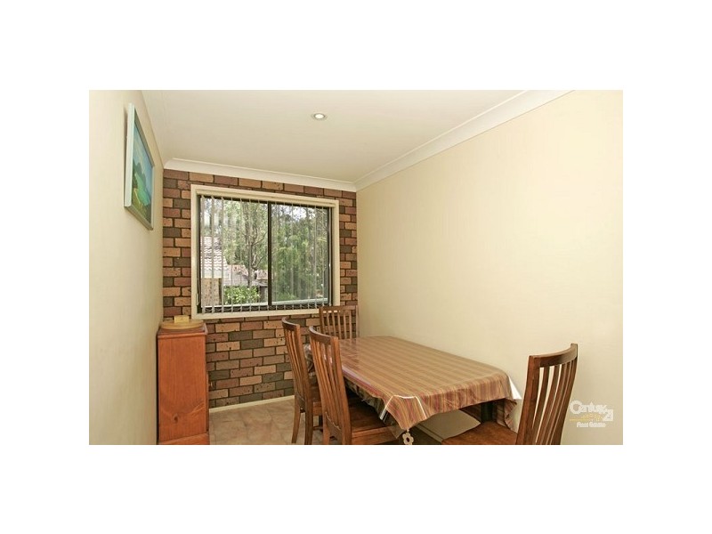 5 Parkside Dr, Charmhaven NSW 2263