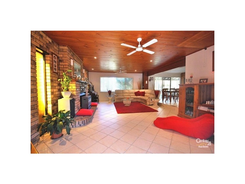 1 Budgeree St, Norah Head NSW 2263