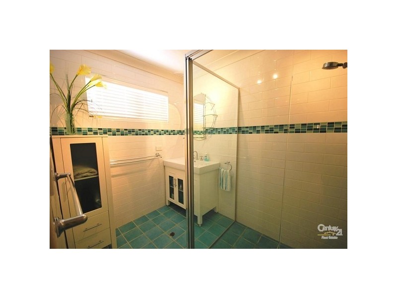 1 Budgeree St, Norah Head NSW 2263