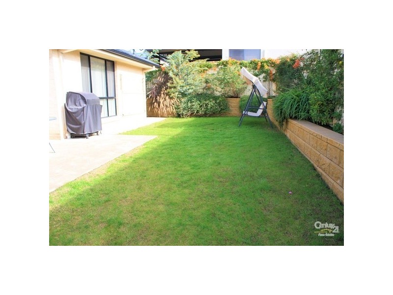 4 Warrigal, Woongarrah NSW 2259