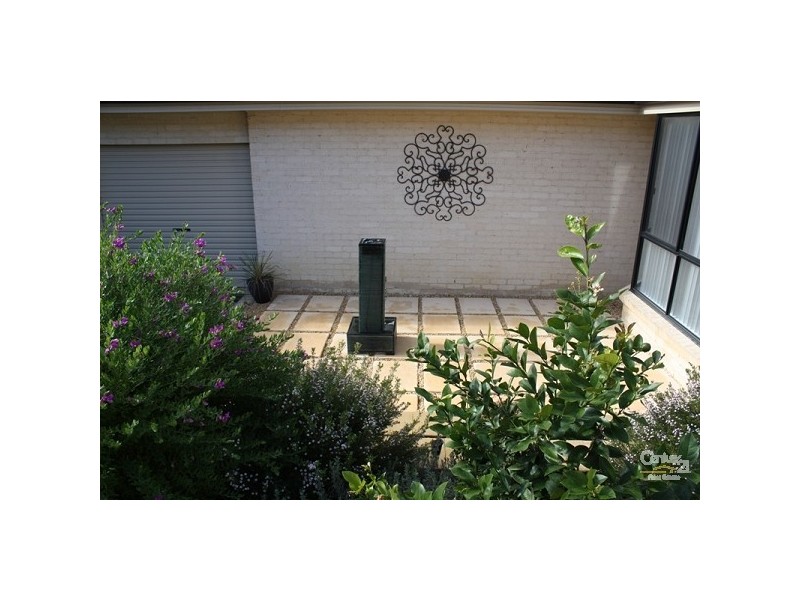 4 Warrigal, Woongarrah NSW 2259