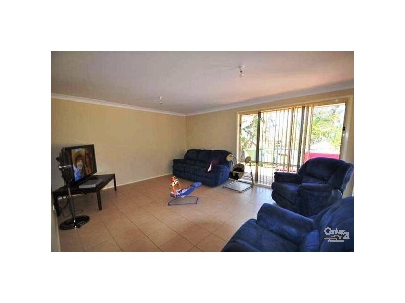 9 Sally Close, Lake Haven NSW 2263