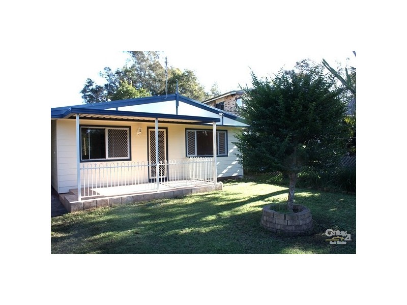 8 January Street, Tuggerawong NSW 2259