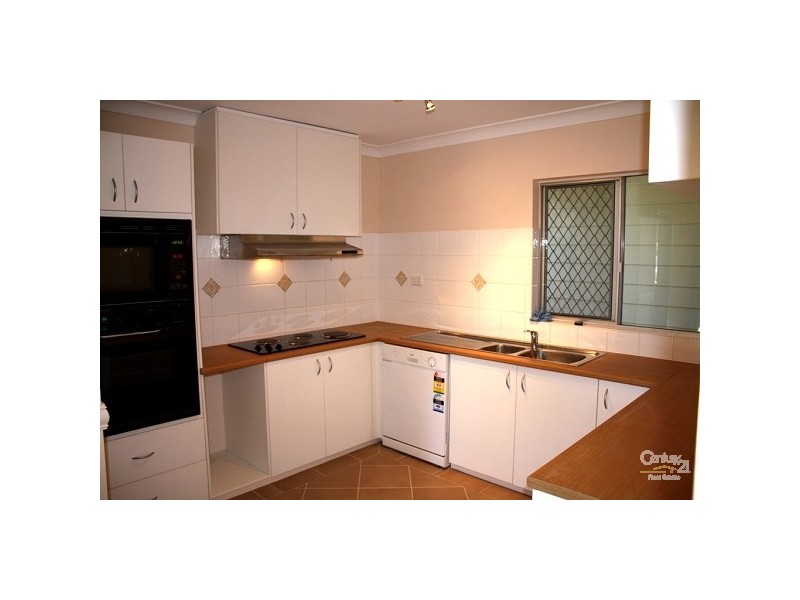 8 January Street, Tuggerawong NSW 2259
