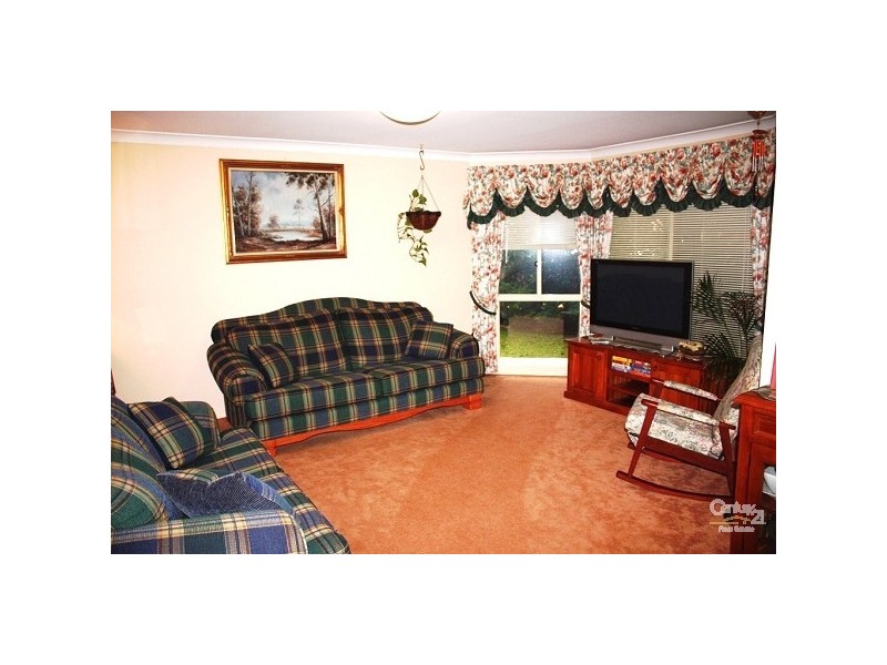 3 Oxford Drive, Lake Haven NSW 2263