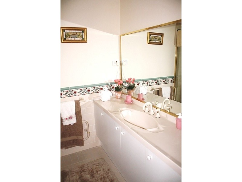 3 Oxford Drive, Lake Haven NSW 2263