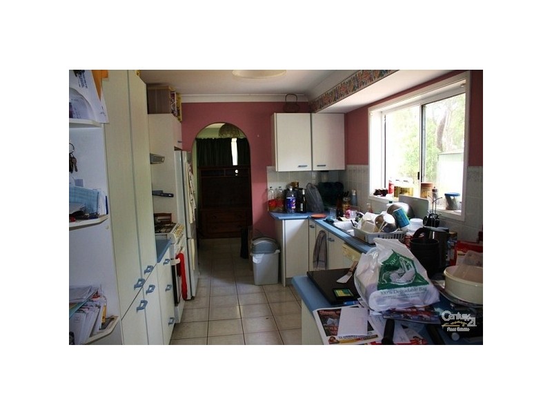 8 Oxford Drive, Lake Haven NSW 2263
