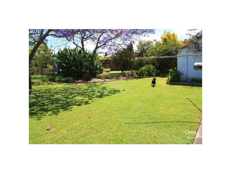 2 Hill Street, Gorokan NSW 2263