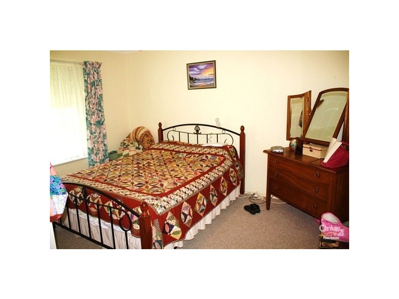 2 Hill Street, Gorokan NSW 2263