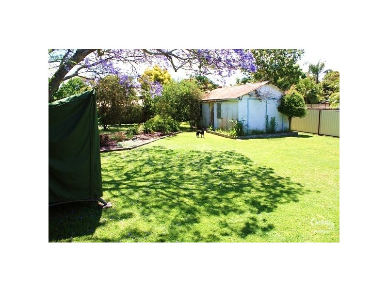 2 Hill Street, Gorokan NSW 2263