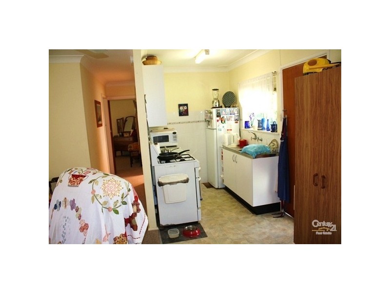 2 Hill Street, Gorokan NSW 2263