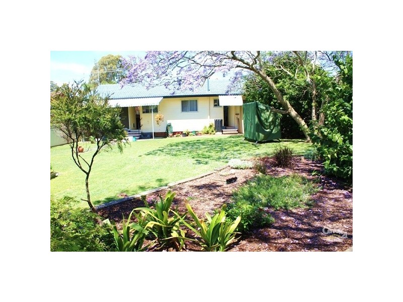2 Hill Street, Gorokan NSW 2263