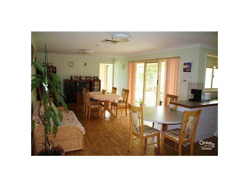 8 Casurina Close, Lake Haven NSW 2263