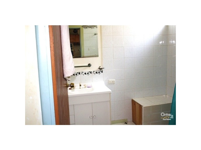 9 Clucas Avenue, Gorokan NSW 2263