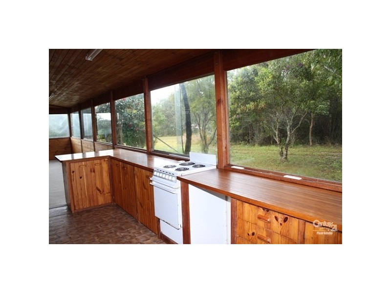 12 Webber Road, Wyee NSW 2259