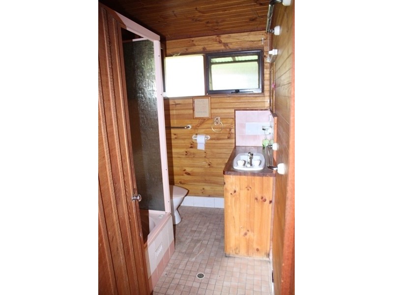 12 Webber Road, Wyee NSW 2259