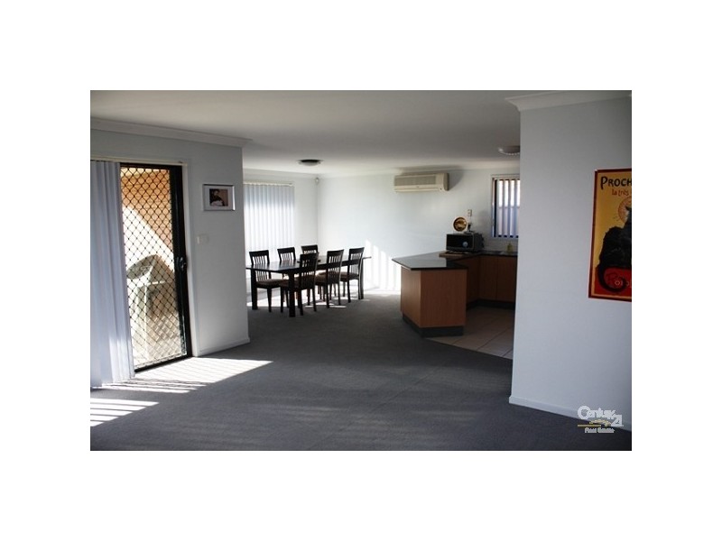 22 Greenhaven Circuit, Woongarrah NSW 2259