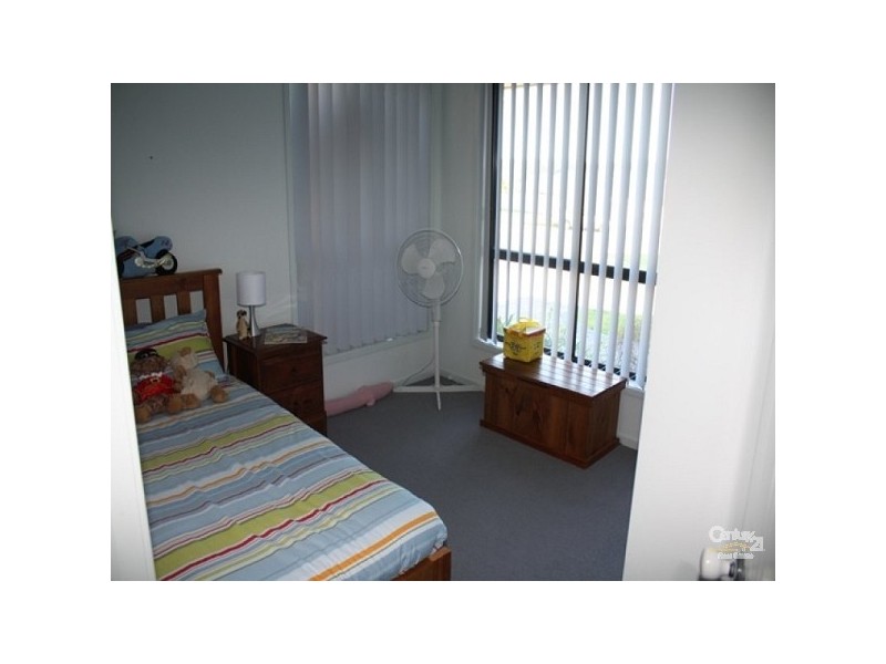 22 Greenhaven Circuit, Woongarrah NSW 2259