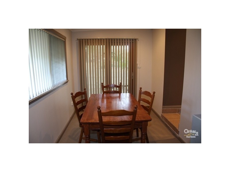 9 Stelling Avenue, Kanwal NSW 2259