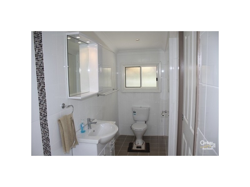 9 Stelling Avenue, Kanwal NSW 2259