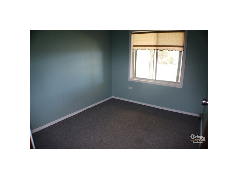 4 Discombe Avenue, Kanwal NSW 2259