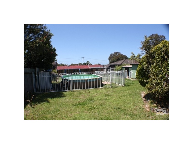 4 Discombe Avenue, Kanwal NSW 2259