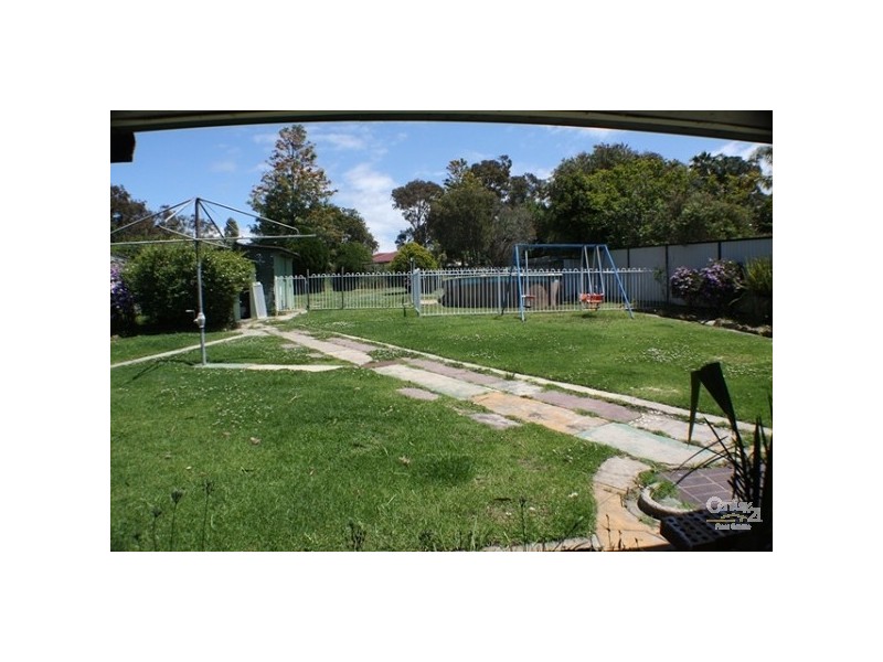 4 Discombe Avenue, Kanwal NSW 2259