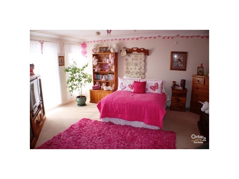 4 Bayberry Avenue, Woongarrah NSW 2259