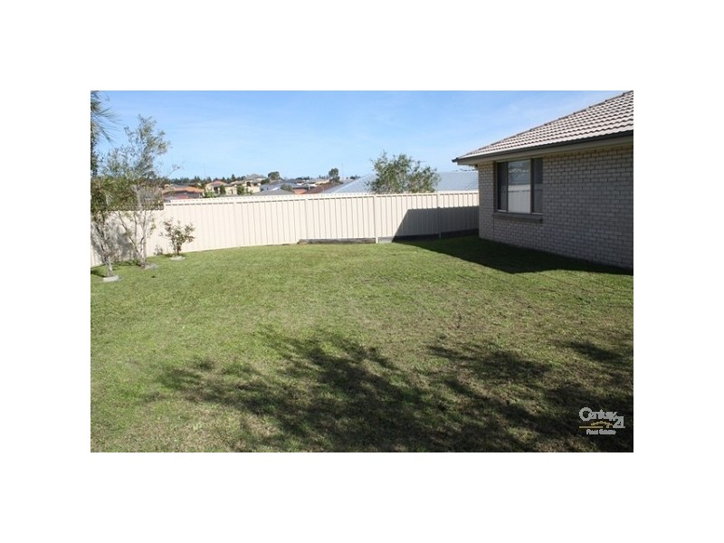 13 Bayberry Avenue, Woongarrah NSW 2259