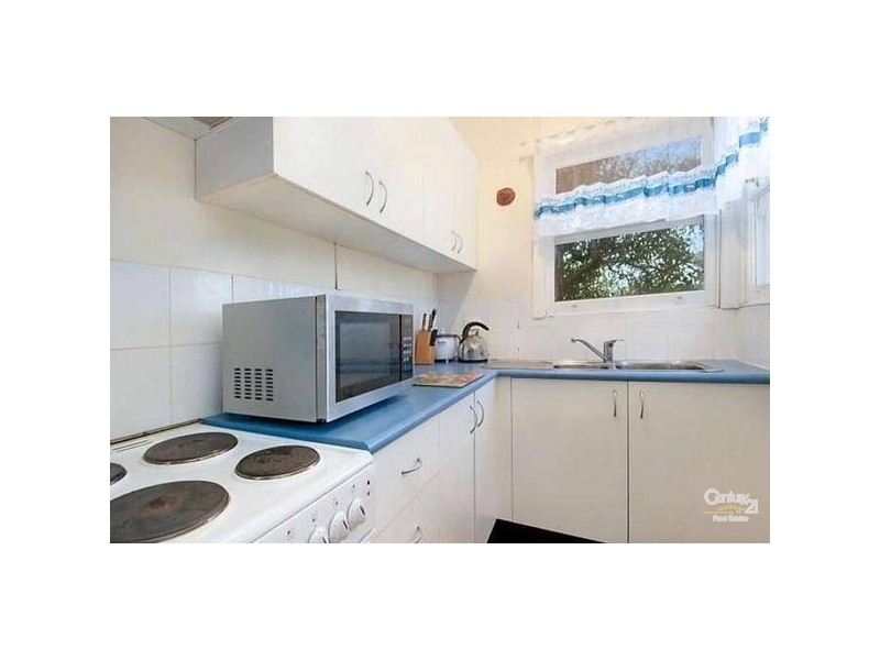 2 Sunrise Avenue, Budgewoi NSW 2262