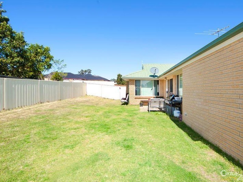 24 Bayberry Avenue, Woongarrah NSW 2259