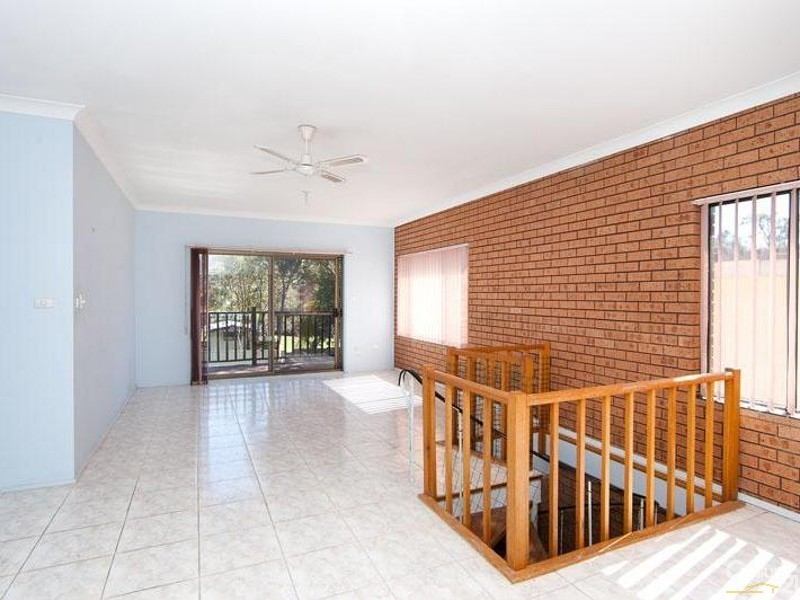 11 Dulkara Street, Gwandalan NSW 2259