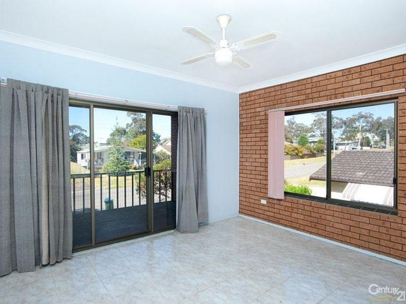 11 Dulkara Street, Gwandalan NSW 2259