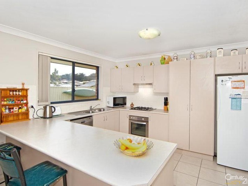 12 Viewfield Crescent, Woongarrah NSW 2259